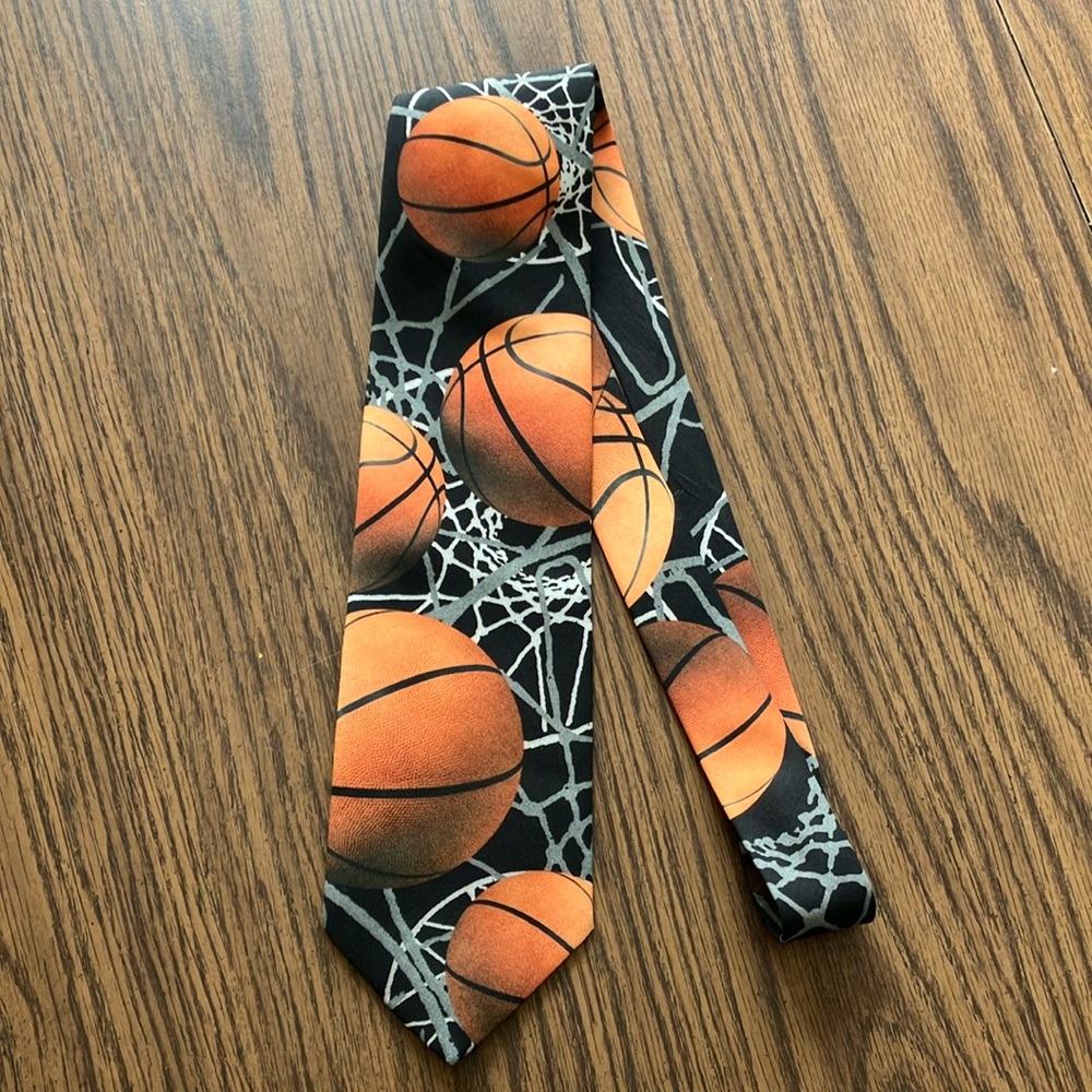 VTG Ralph Marlin Novelty Basketball Tie